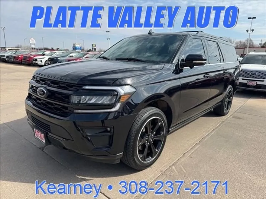 2023 Ford Expedition MAX Limited photo 1