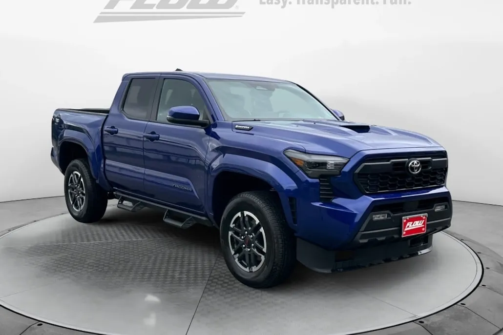 2025 Toyota Tacoma TRD Sport photo 1