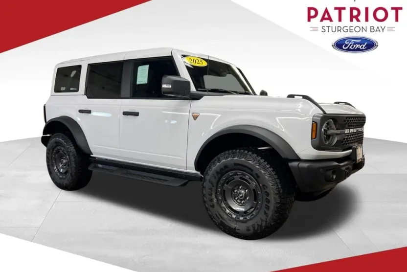 2025 Ford Bronco Badlands photo 1