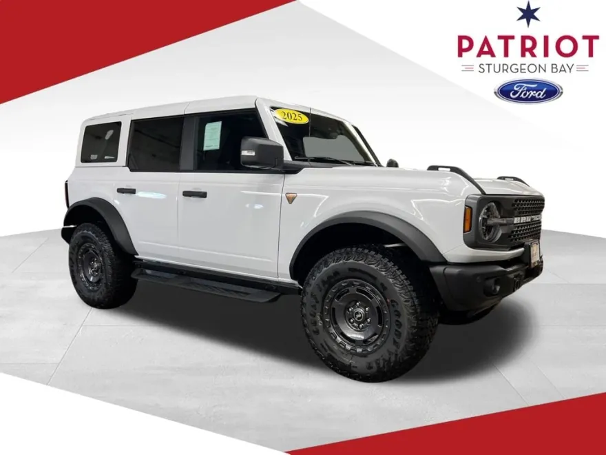 2025 Ford Bronco Badlands photo 1