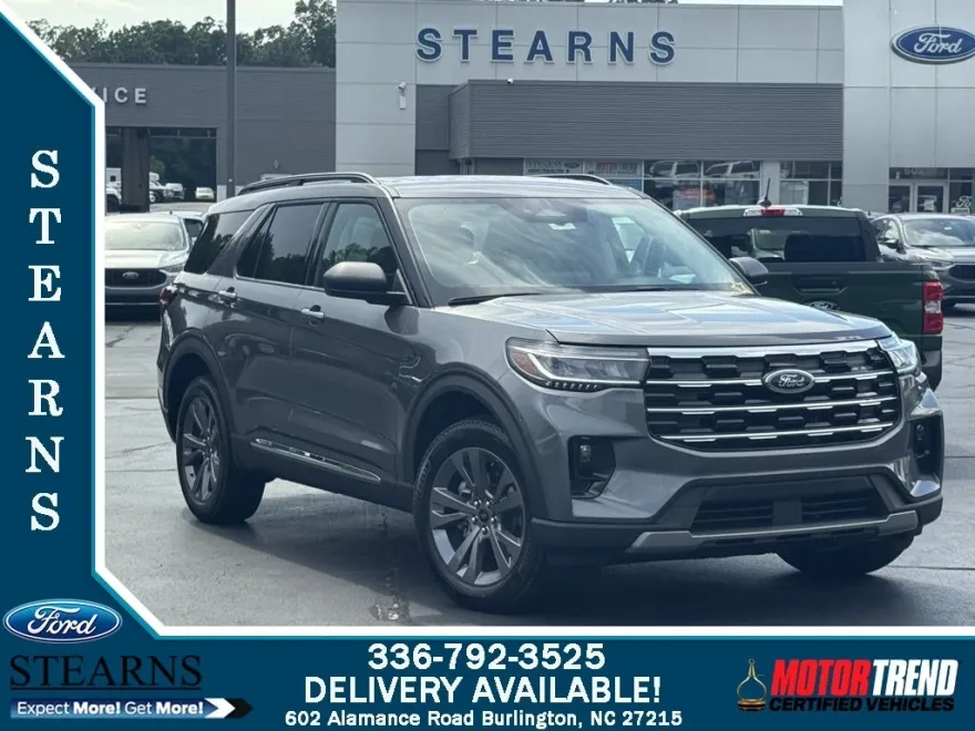 2025 Ford Explorer photo 1