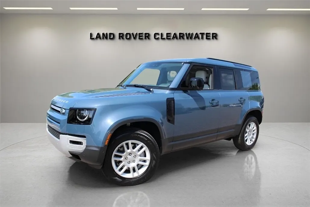 2025 Land Rover Defender 110 S photo 1