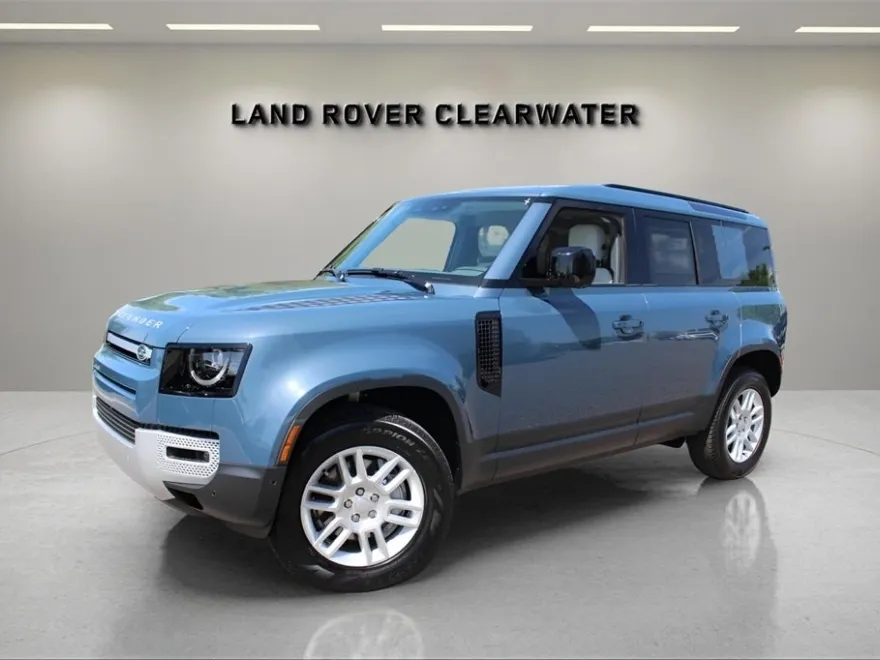 2025 Land Rover Defender 110 S photo 1