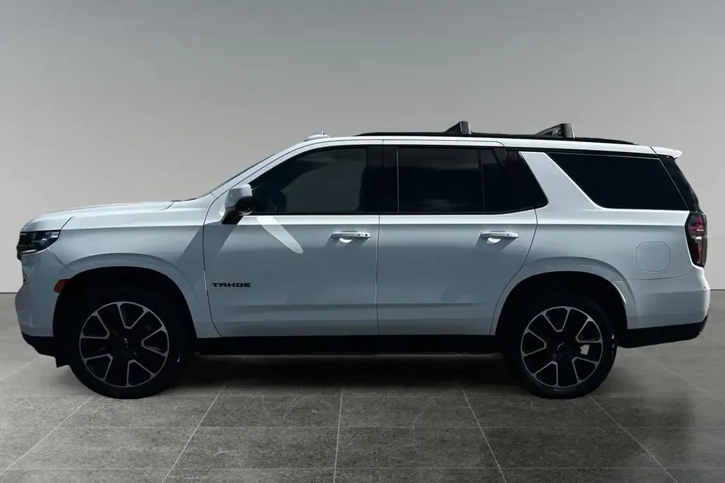 2021 Chevrolet Tahoe RST photo 1