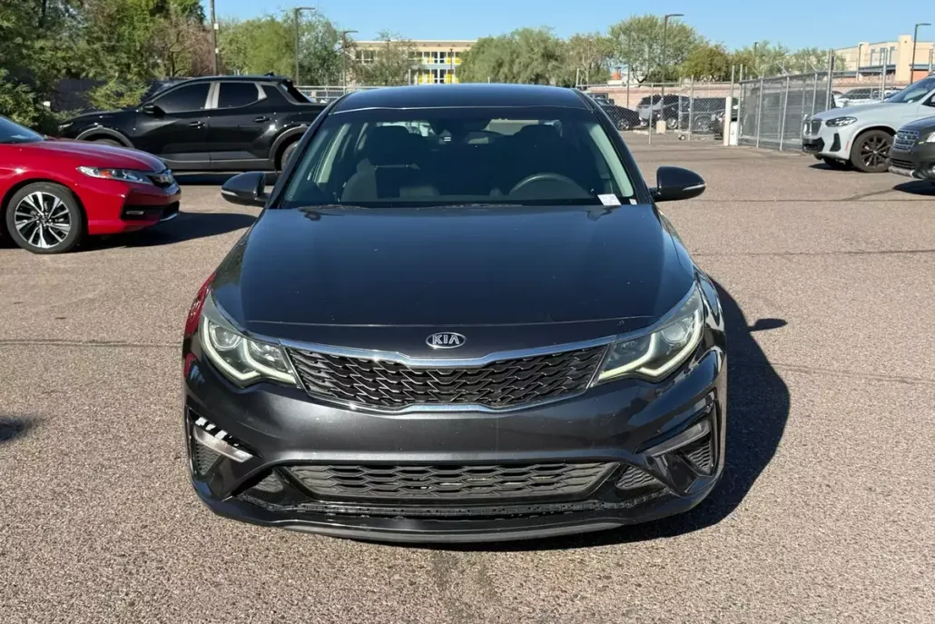 2020 Kia Optima LX photo 1