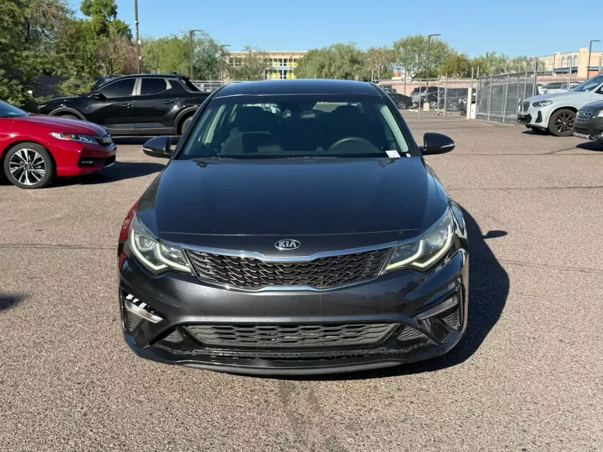 2020 Kia Optima LX photo 1
