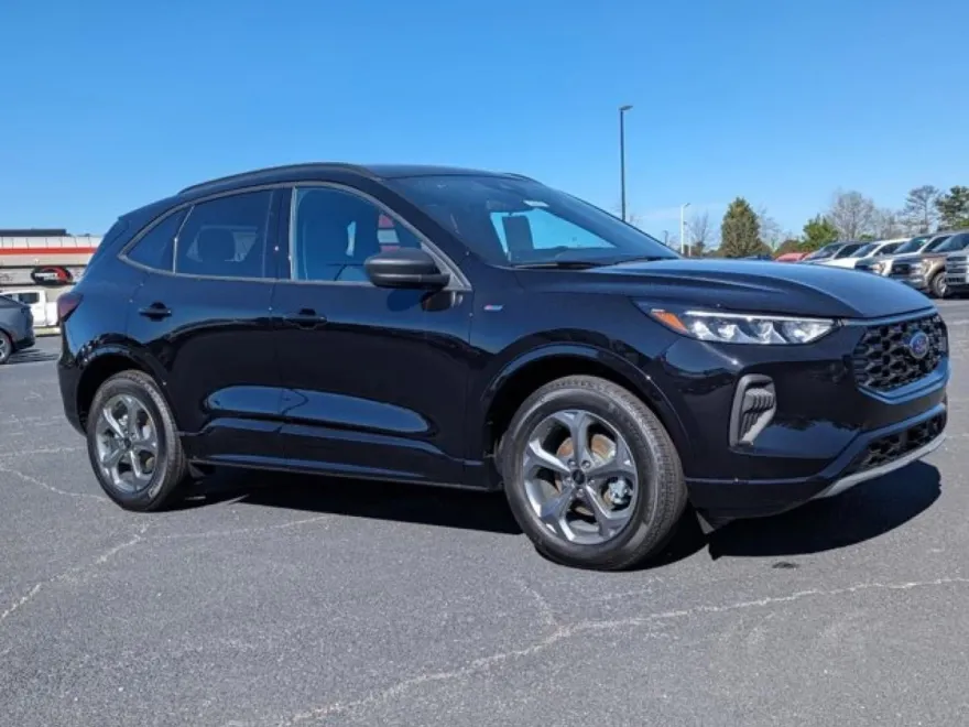 2024 Ford Escape ST-Line photo 2