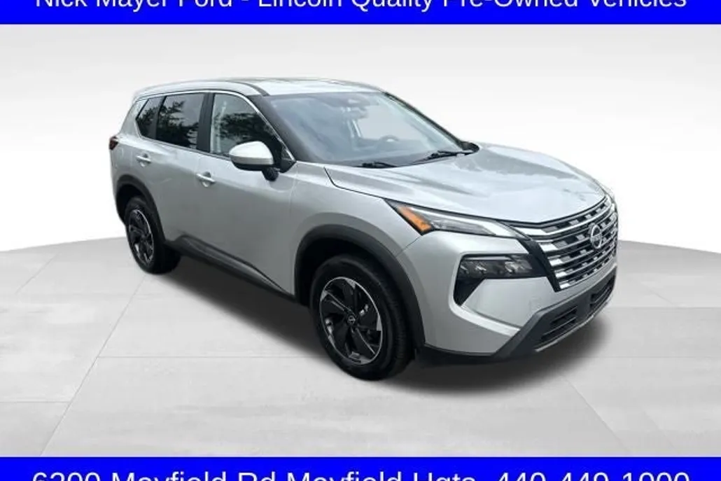 2024 Nissan Rogue SV photo 1