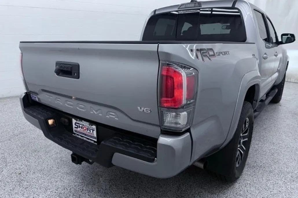 2021 Toyota Tacoma TRD Sport V6 photo 1