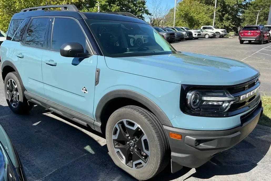 2022 Ford Bronco Sport Outer Banks photo 1