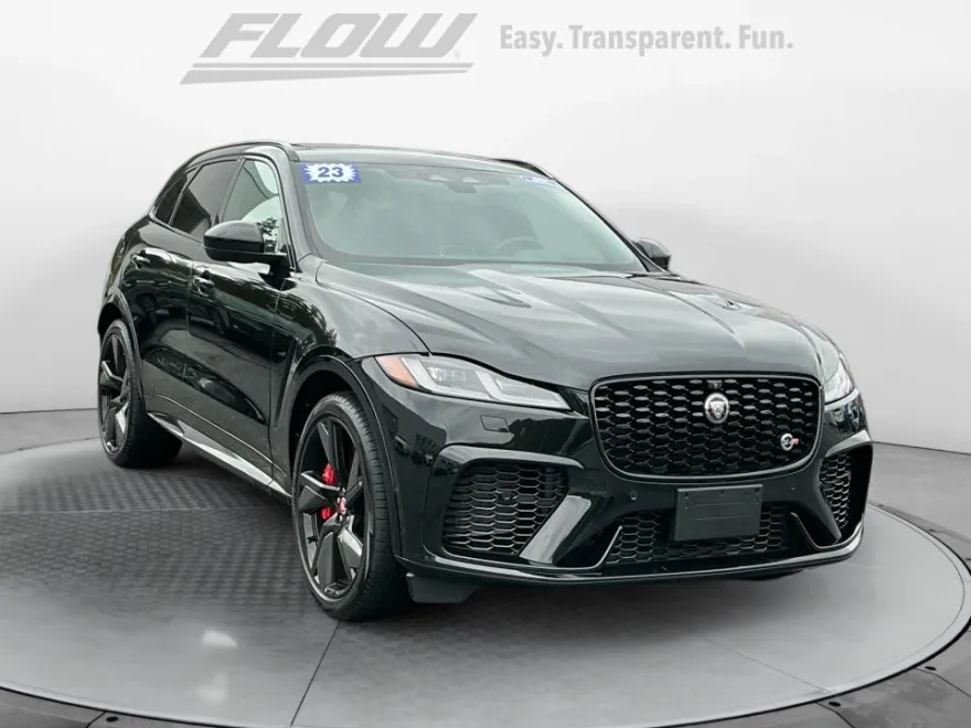 2023 Jaguar F-PACE SVR photo 1