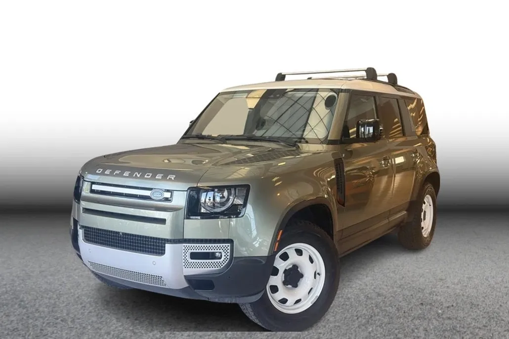 2022 Land Rover Defender 110 S photo 1