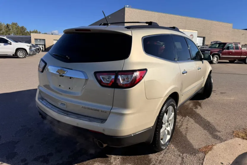 2013 Chevrolet Traverse LTZ photo 1