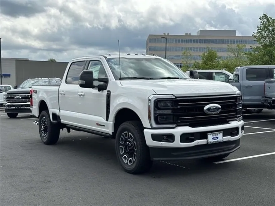 2025 Ford F-350 photo 1