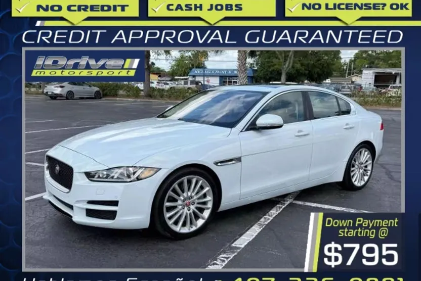 2018 Jaguar XE photo 1