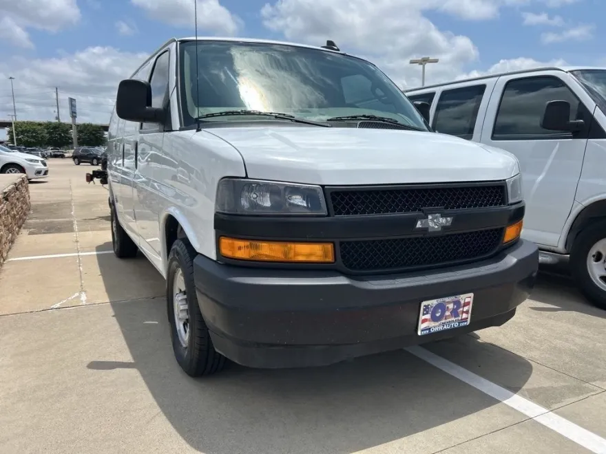 2021 Chevrolet Express Work Van photo 1