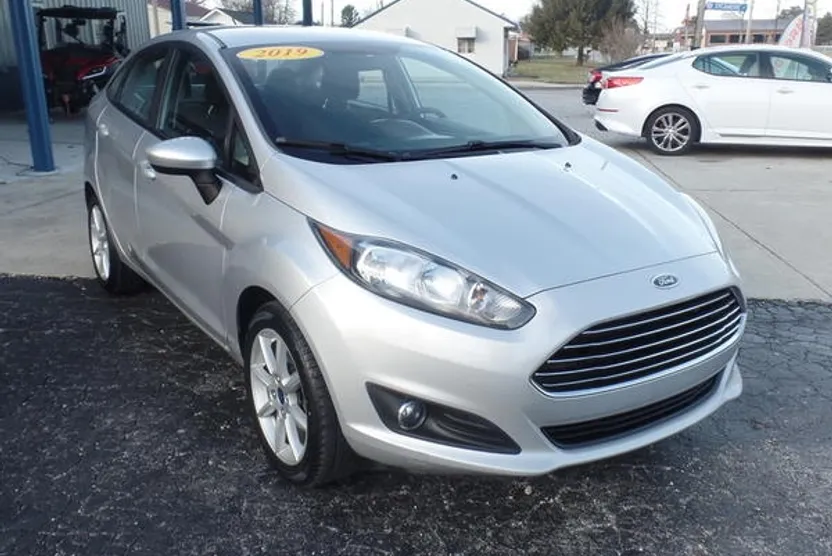 2019 Ford Fiesta SE photo 1