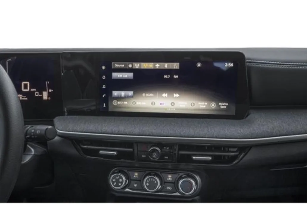 2026 Nissan Kicks SV photo 4