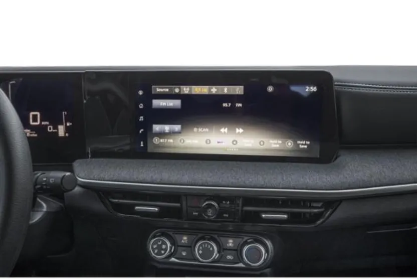 2026 Nissan Kicks SV photo 4