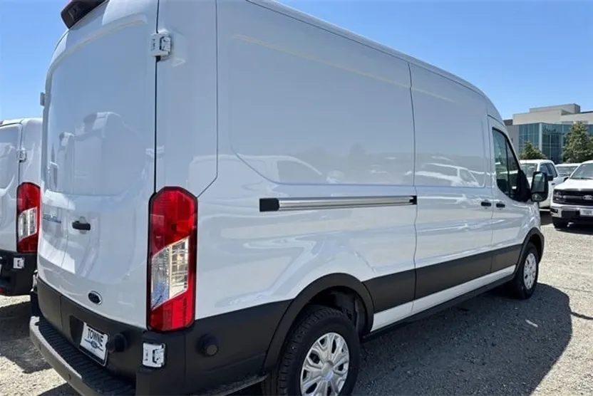 2025 Ford Transit photo 1
