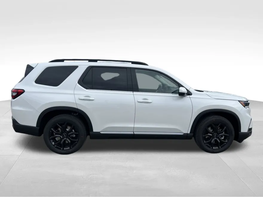 2025 Honda Pilot Touring photo 1