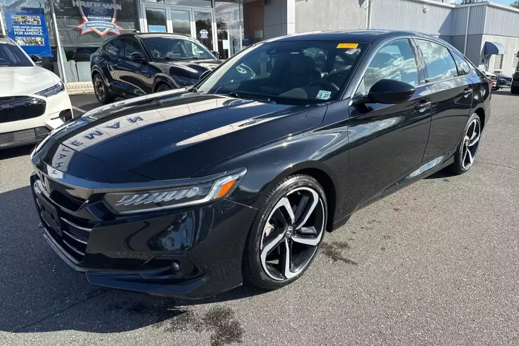 2022 Honda Accord Sport 2.0T photo 1