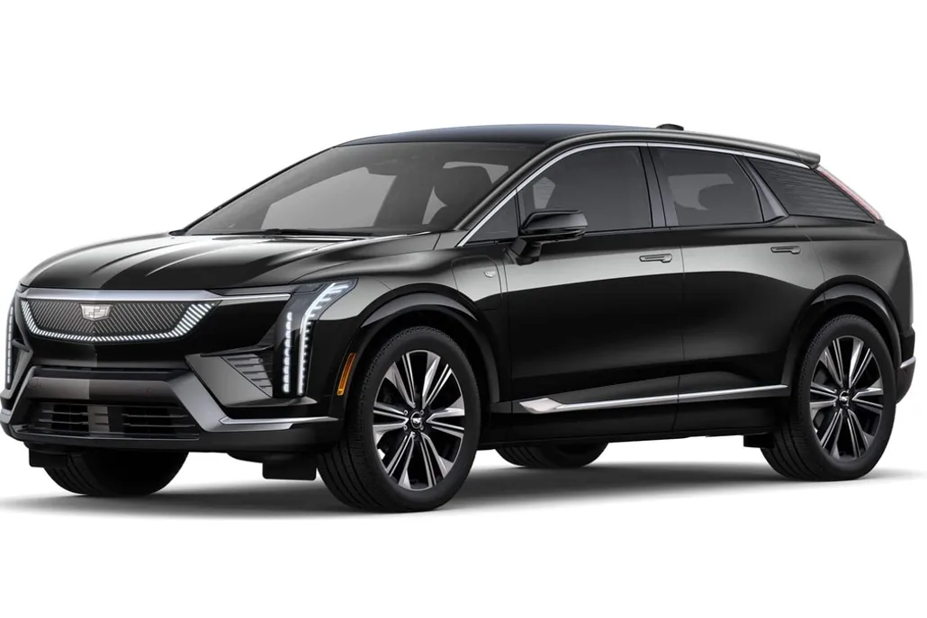 2025 Cadillac Optiq Luxury photo 1