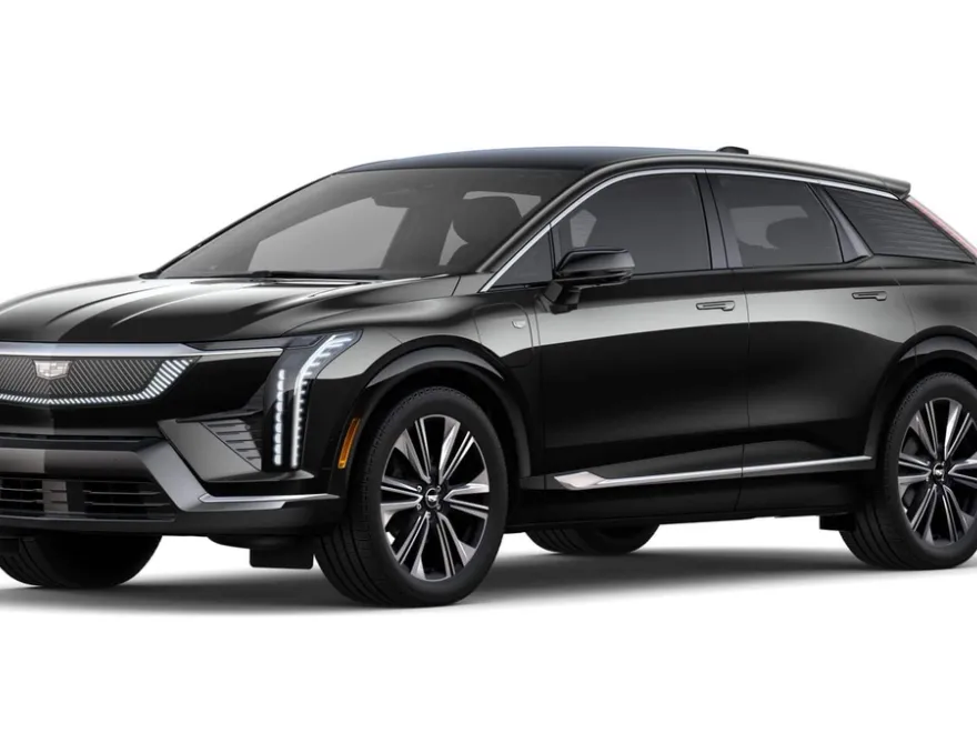 2025 Cadillac Optiq Luxury photo 1