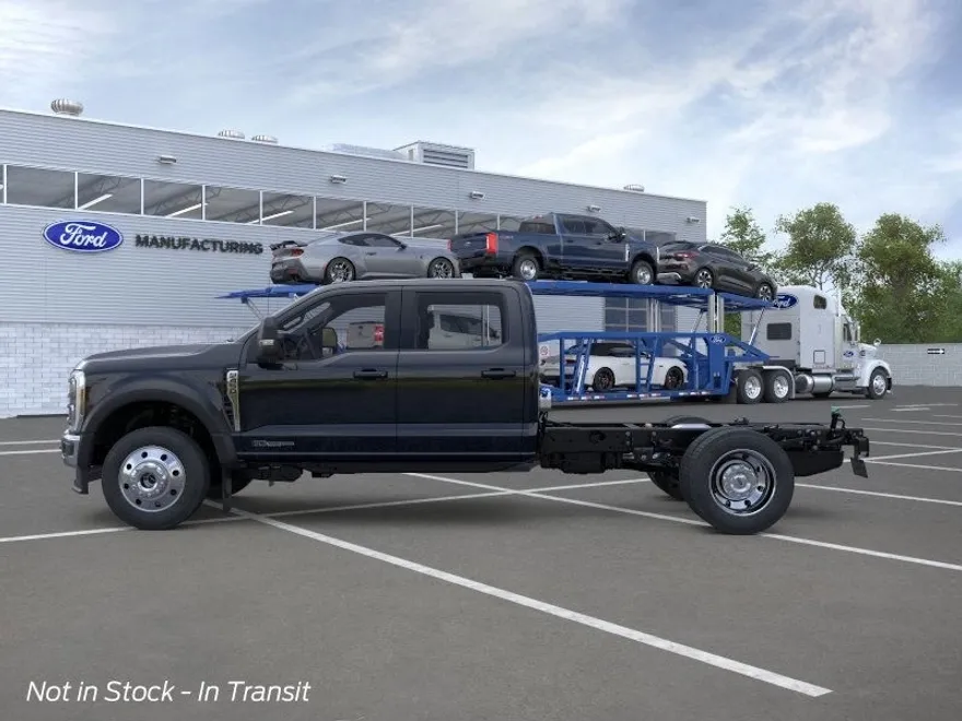 2025 Ford F-450 photo 1
