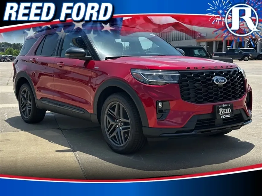 2025 Ford Explorer ST-Line photo 1