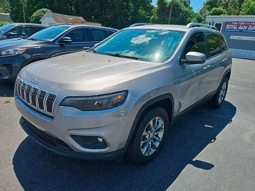 2019 Jeep Cherokee Latitude photo 1
