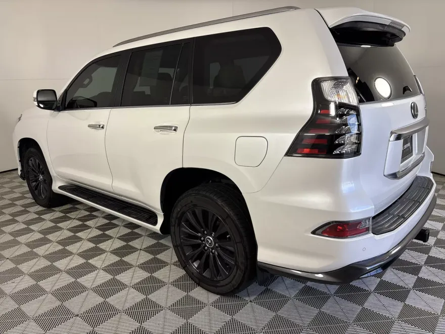2023 Lexus GX 460 Premium photo 1