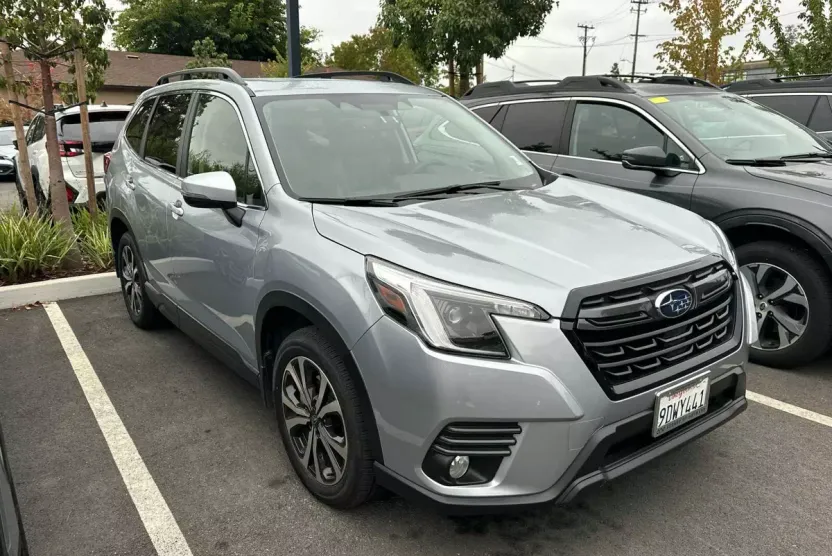 2022 Subaru Forester Limited photo 1