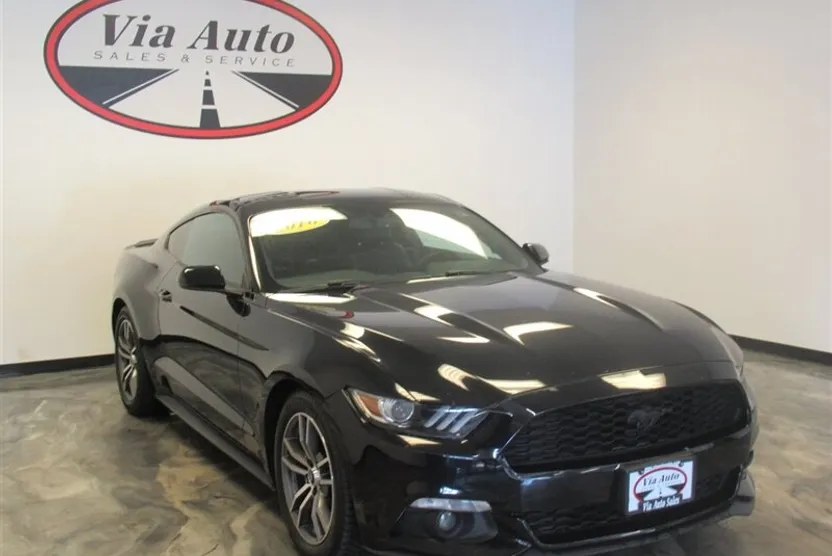 2016 Ford Mustang EcoBoost Premium photo 1