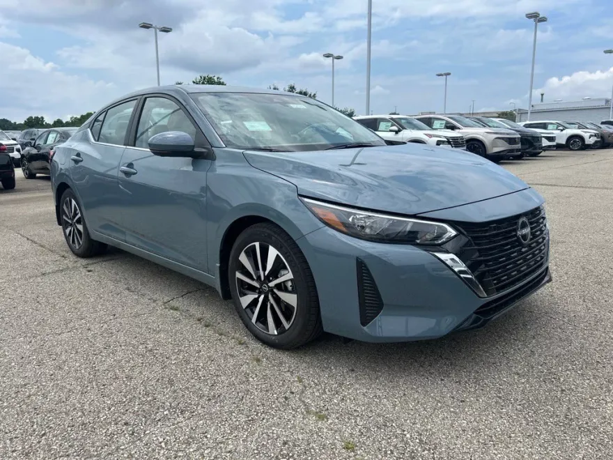 2025 Nissan Sentra SV photo 1