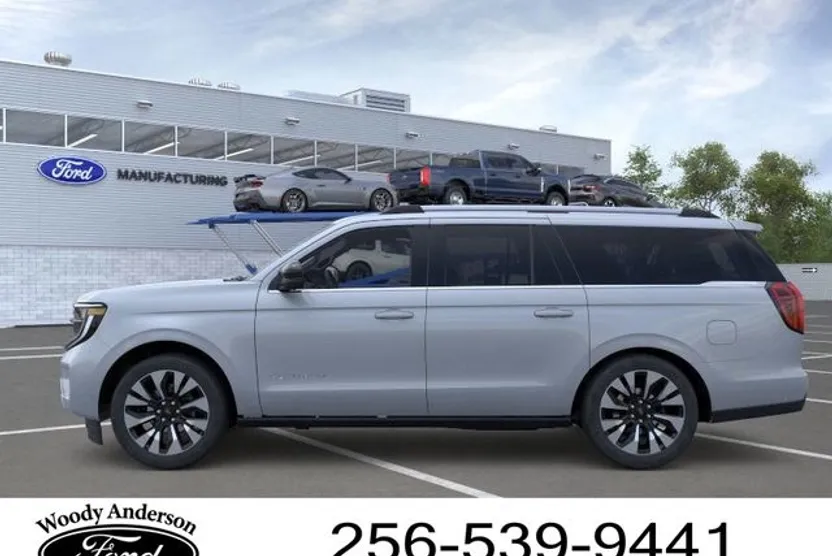 2025 Ford Expedition MAX Platinum photo 1