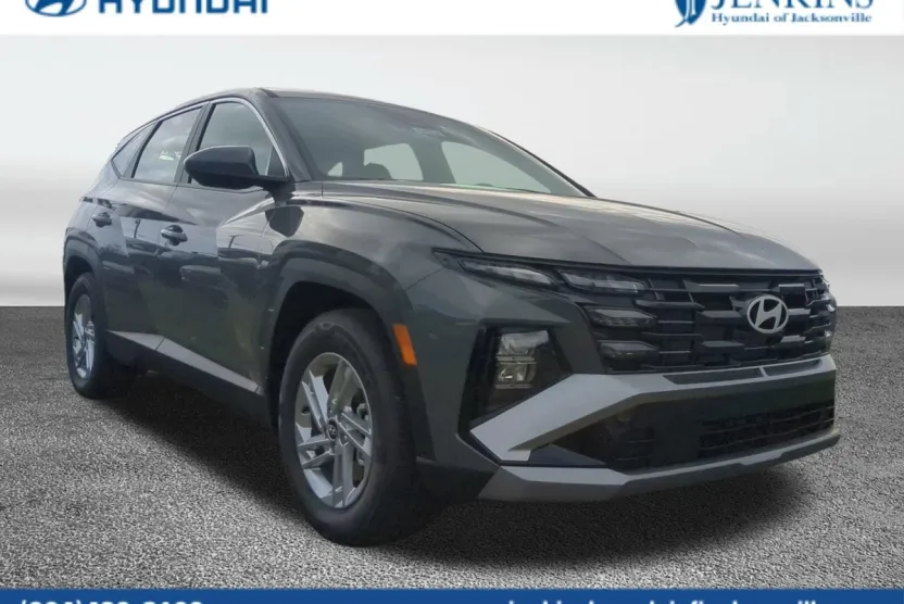 2026 Hyundai Tucson SE photo 1