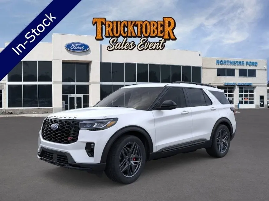 2025 Ford Explorer ST photo 1