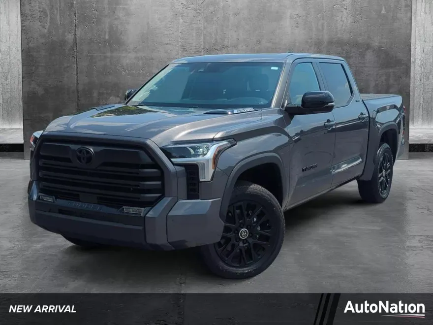 2024 Toyota Tundra Limited CrewMax photo 1