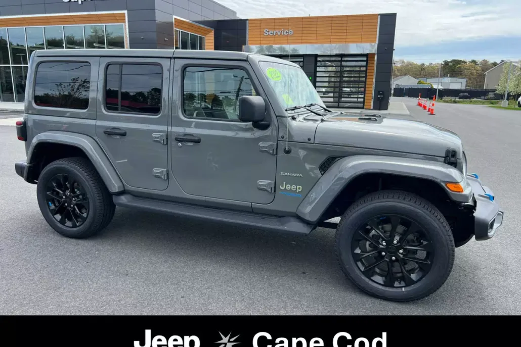 2022 Jeep Wrangler Unlimited 4xe Sahara photo 1
