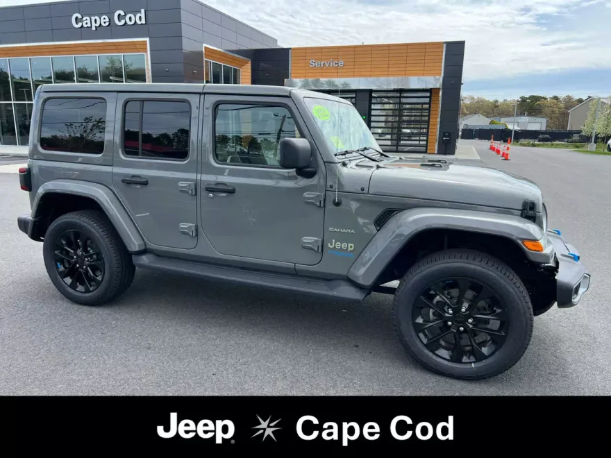 2022 Jeep Wrangler Unlimited 4xe Sahara photo 1