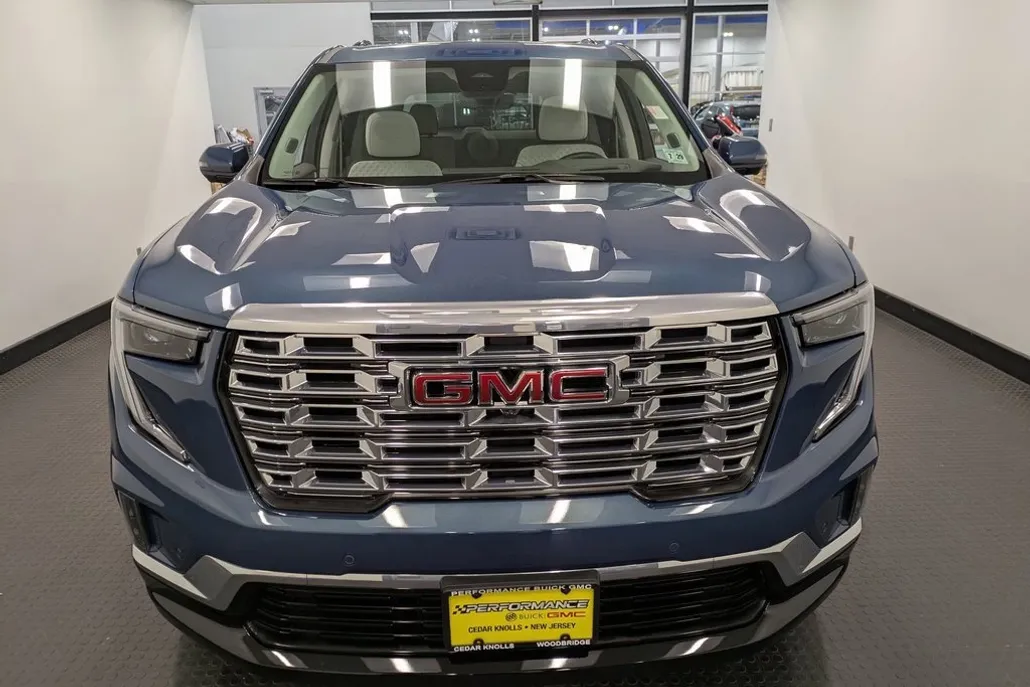 2024 Gmc Acadia Denali photo 1