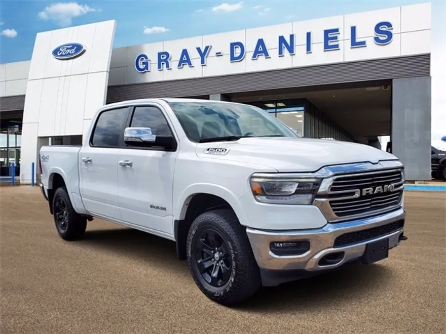 2020 Ram 1500 Laramie photo 1