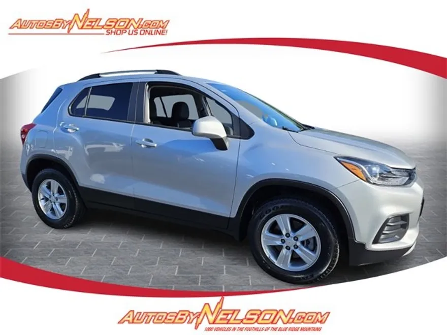 2022 Chevrolet Trax LT photo 1