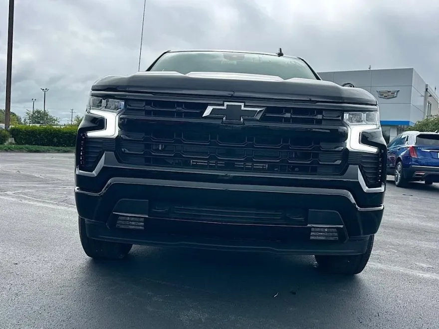 2026 Chevrolet Silverado 1500 RST photo 1