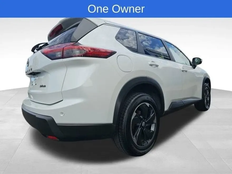 2024 Nissan Rogue SV photo 1