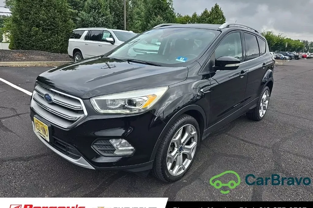 2019 Ford Escape Titanium photo 1