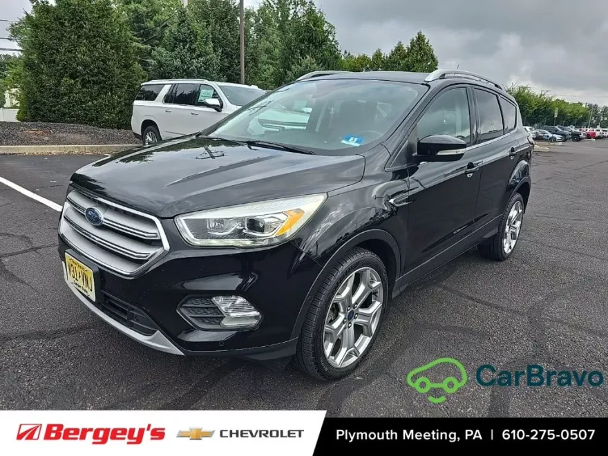 2019 Ford Escape Titanium photo 1