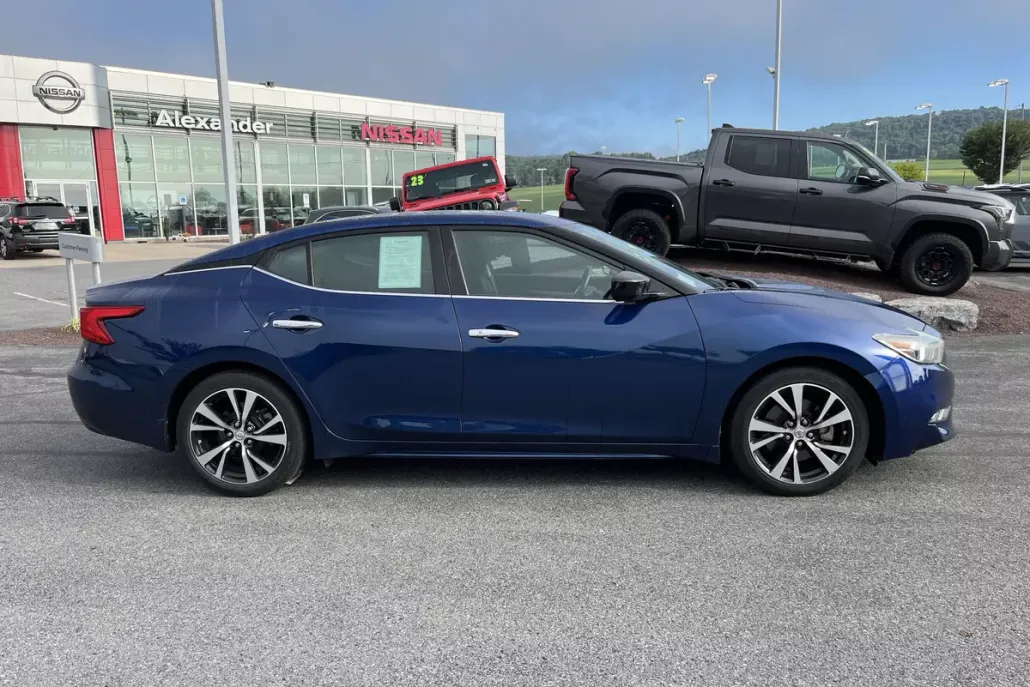 2018 Nissan Maxima S photo 1