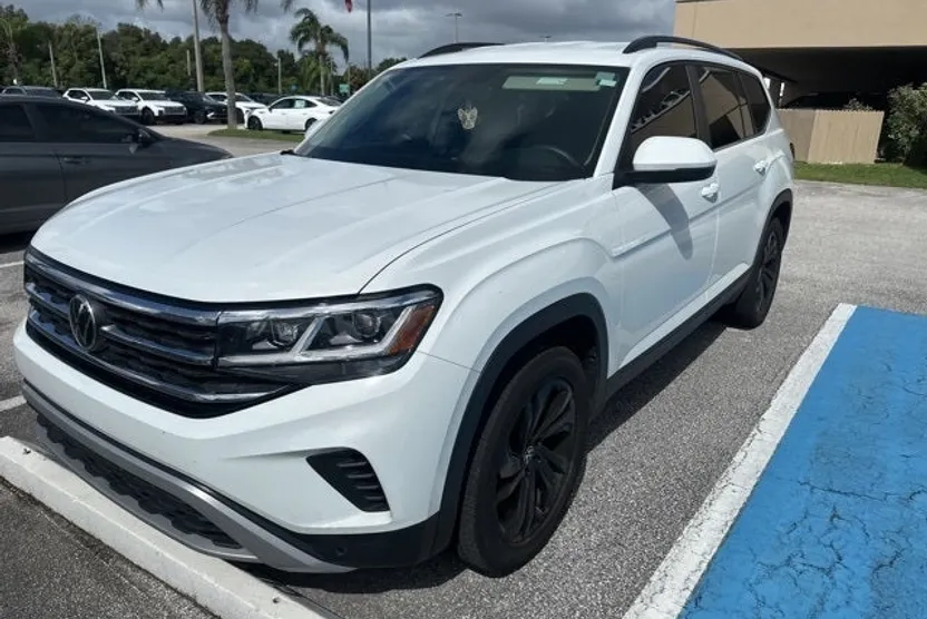 2022 Volkswagen Atlas V6 SE Technology photo 1